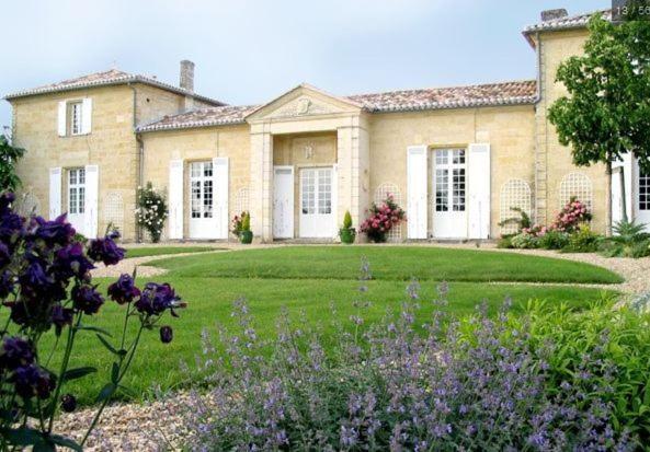 Chateau Belles Graves Bed & Breakfast Pomérols Eksteriør bilde