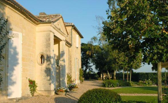 Chateau Belles Graves Bed & Breakfast Pomérols Eksteriør bilde