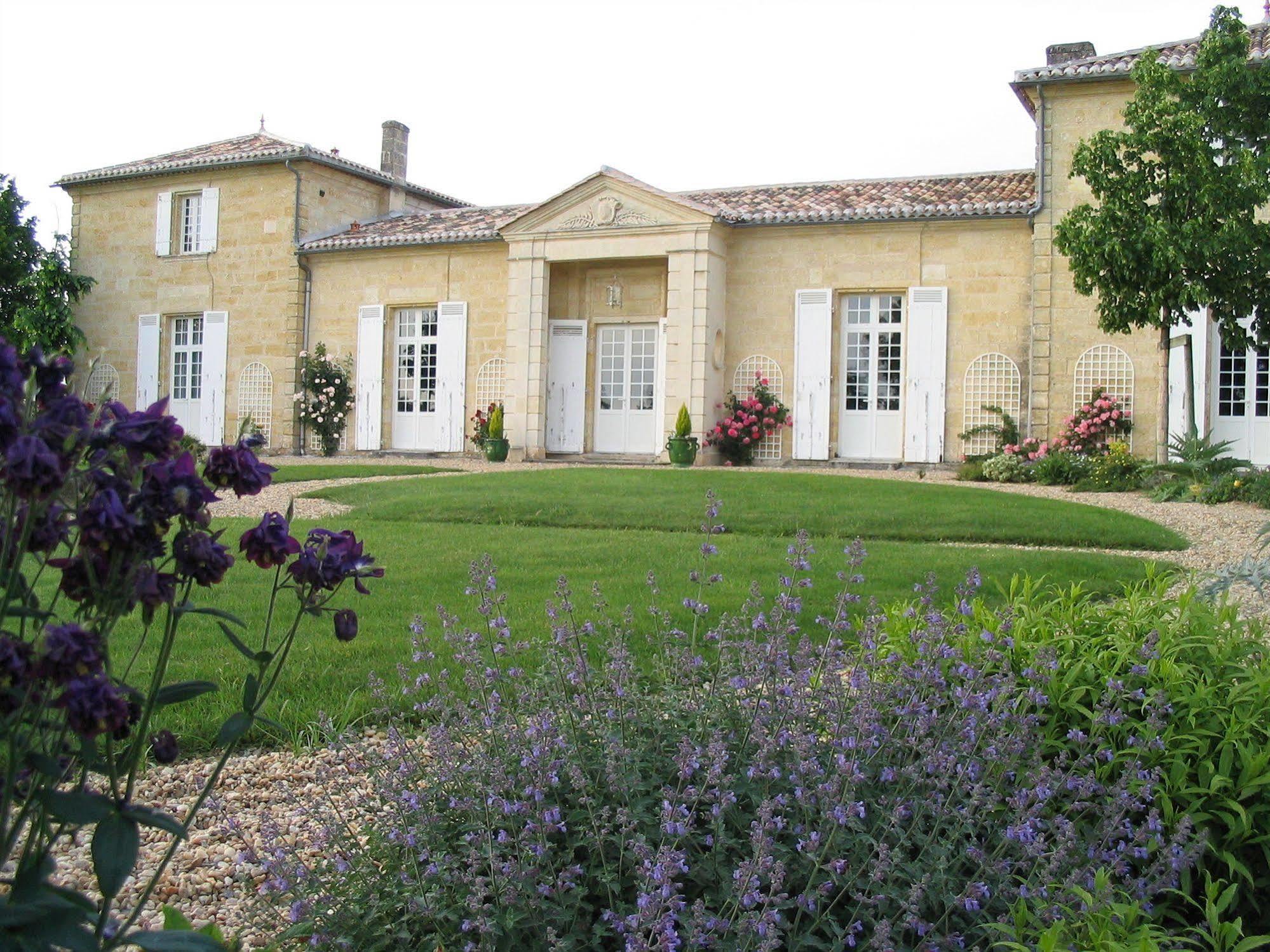 Chateau Belles Graves Bed & Breakfast Pomérols Eksteriør bilde