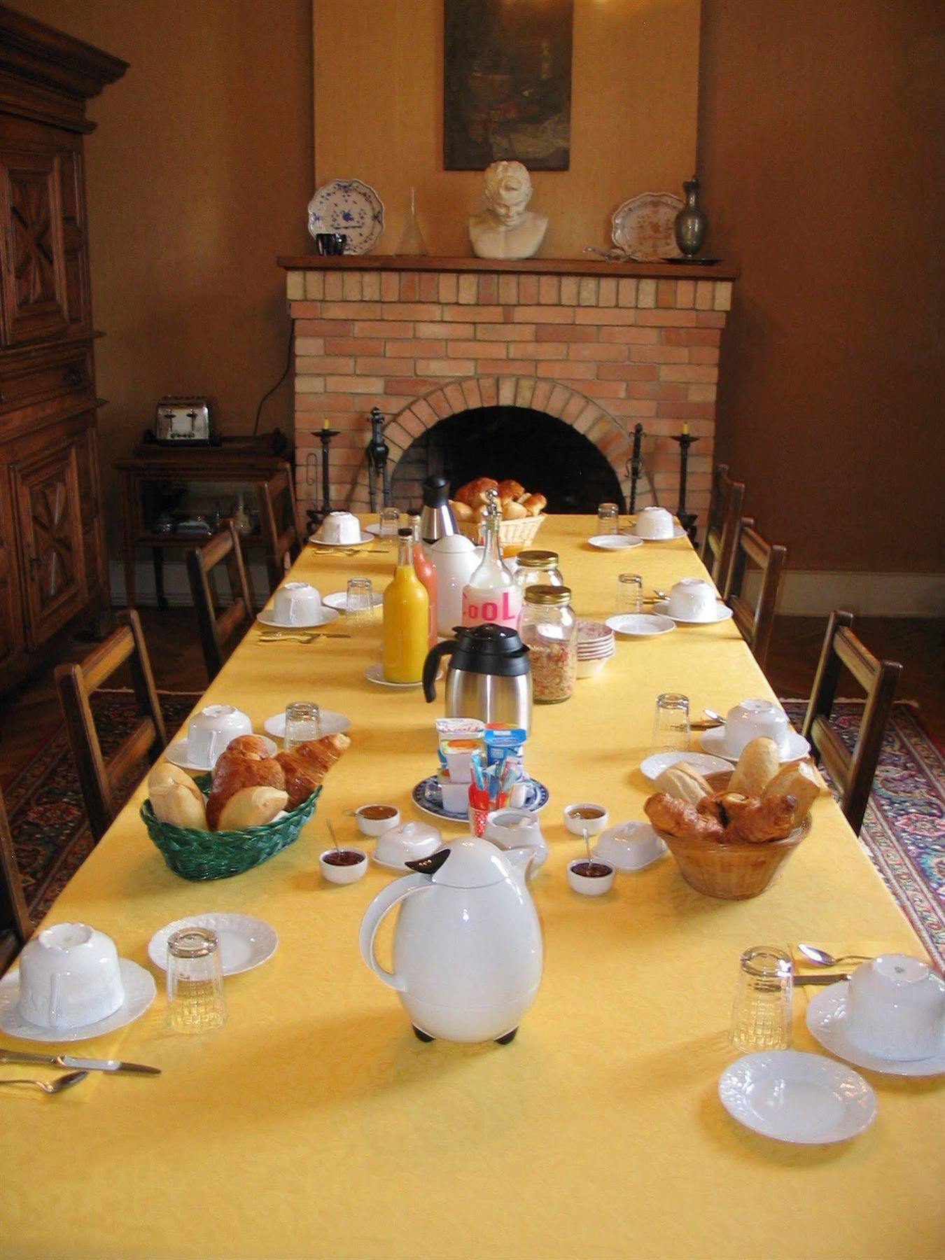 Chateau Belles Graves Bed & Breakfast Pomérols Eksteriør bilde